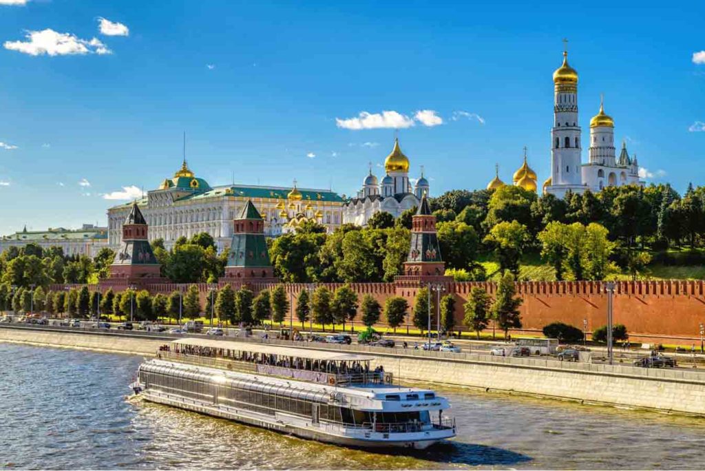 Что-нужно-посмотреть-в-Москве-Достопримечательности-3-1024x684-1